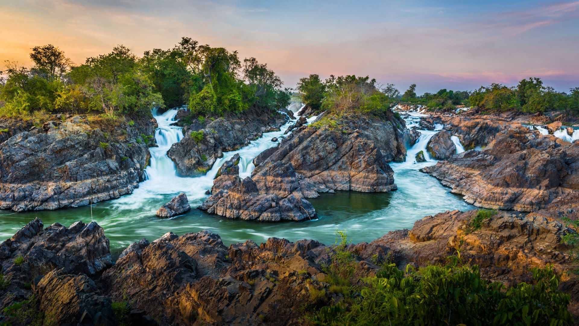 Laos da nord a sud